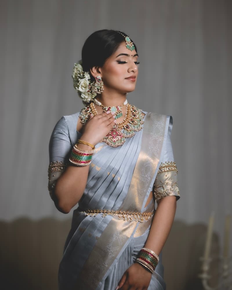 Lucknowi Chikan Anarkali